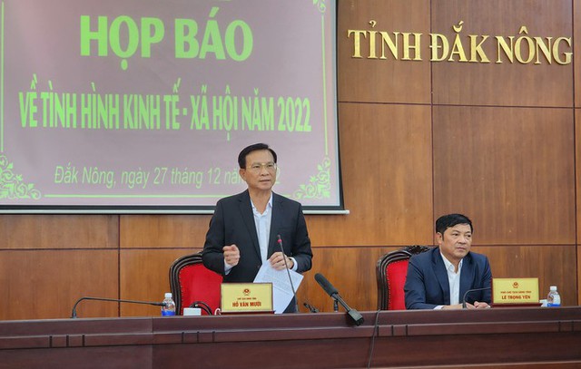 Chủ tịch UBND tỉnh Đắk Nông chỉ đạo xử lý vụ điều giáo viên đi tiếp khách VIP - Ảnh 1.