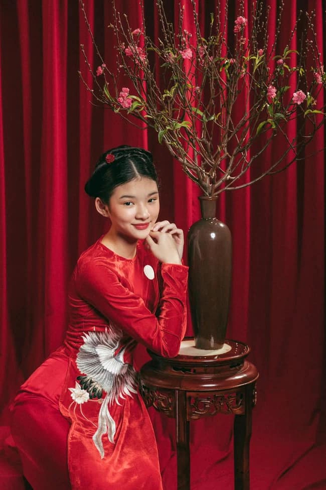 Ái nữ của Trương Ngọc Ánh sở hữu chiều cao nổi trội, cuộc sống đáng mơ ước ở tuổi 14 - Ảnh 4.