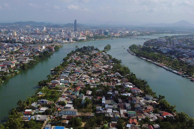 TP Huế sẽ chia làm đôi trong đề án đưa cả tỉnh lên thành phố trung ương - Ảnh 1.