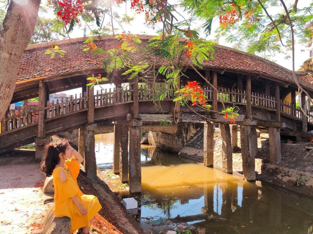 Chiêm ngưỡng cây cầu ngói 500 năm tuổi cổ xưa và đẹp bậc nhất Việt Nam - Ảnh 7.