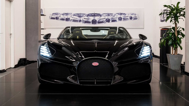 Bugatti chiều giới siêu giàu Trung Đông: 2024 giao xe nhưng nay đã trưng bày cho ngắm - Ảnh 8.
