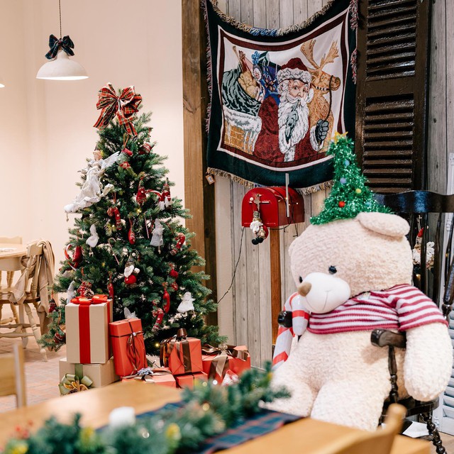 Hưởng ứng không khí Giáng sinh sớm tại những quán cà phê nằm trong ngôi biệt thự phong cách Châu Âu - Ảnh 23.