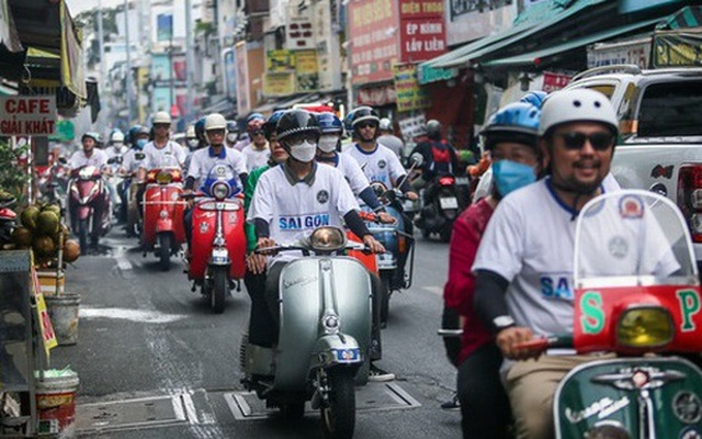 Tour du lịch độc đáo “Lái xe Vespa khám phá quận 3, TP.HCM”