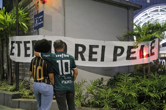 Brazil tuyên bố quốc tang 3 ngày tưởng nhớ Pele - vận động viên vĩ đại nhất mọi thời đại - Ảnh 1.