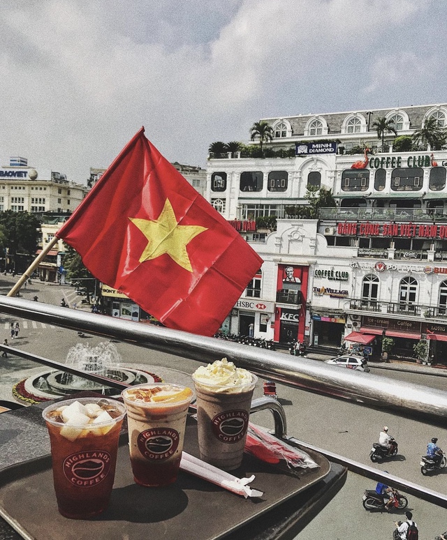 Không cần chen chúc vẫn có thể ngắm trọn countdown 2023 ở trung tâm Hà Nội với loạt quán cà phê dành cho hội mê quẩy - Ảnh 12.