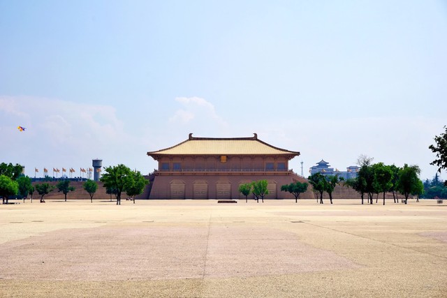 Lớn gần gấp 5 lần Tử Cấm Thành, đây mới là Hoàng cung hoành tráng nhất lịch sử Trung Quốc - Ảnh 5.