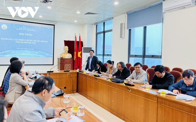 Phó Giám đốc phụ trách Sở Thông tin và Truyền thông Hà Nội Nguyễn Việt Hùng phát biểu tại Hội thảo.