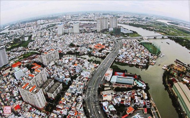 Thành phố Hồ Chí Minh giữ vai trò đầu tàu phát triển của Vùng kinh tế trọng điểm phía Nam. Ảnh: Thanh Vũ/TTXVN
