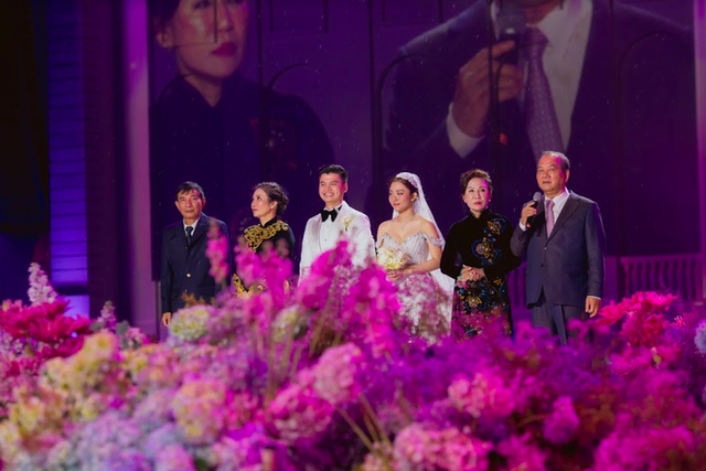Choáng ngợp với hôn lễ khủng tốn nhiều triệu đô tại Kiên Giang - Ảnh 14.