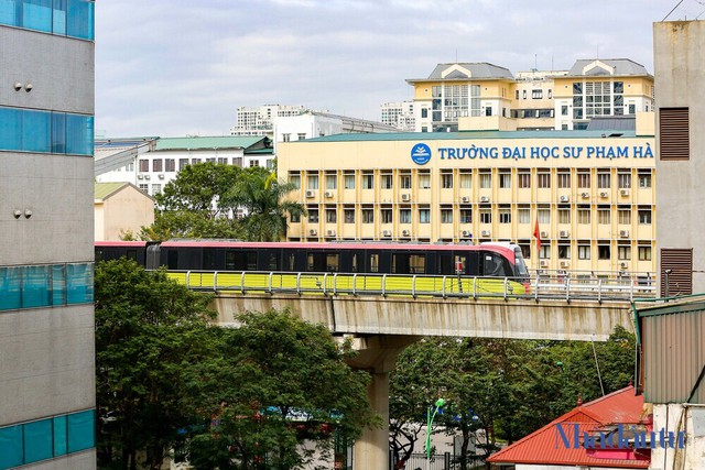 8 đoàn tàu metro Nhổn - ga Hà Nội vận hành thử trong môi trường hạn chế - Ảnh 4.