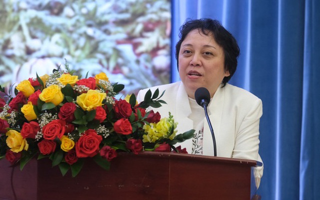 Bà Phạm Khánh Phong Lan - trưởng Ban quản lý an toàn thực phẩm TP.HCM - chia sẻ tại hội nghị - Ảnh: THẢO THƯƠNG