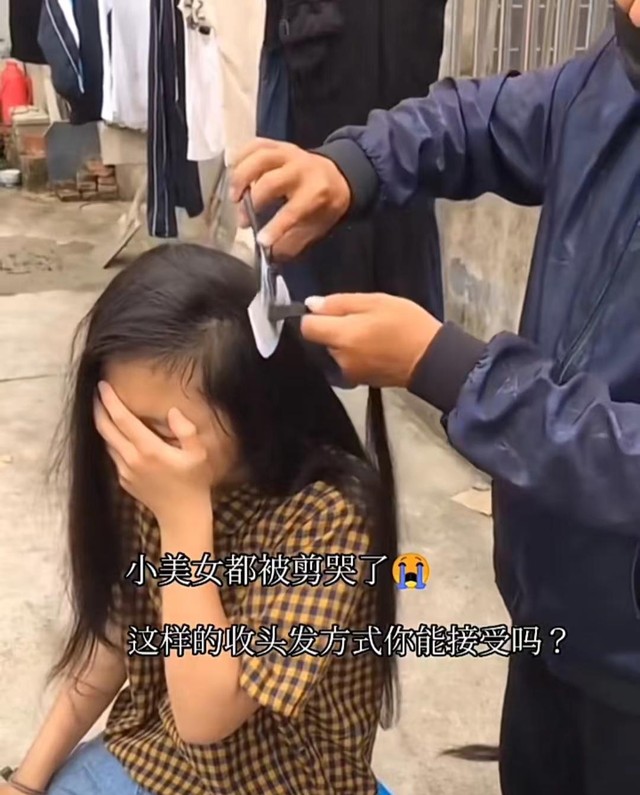 Trung Quốc có thành phố mệnh danh thánh địa của tóc giả - nơi những cô gái nông thôn bán tóc thành thông lệ  - Ảnh 1.