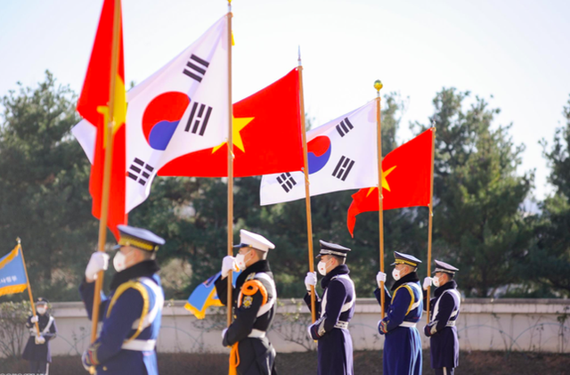 Việt Nam – Hàn Quốc ra Tuyên bố chung về quan hệ Đối tác chiến lược toàn diện - Ảnh 1.