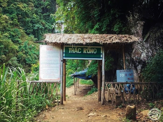 Tuyệt cảnh thác nước rồng trắng ít người biết ở Lào Cai - Ảnh 13.