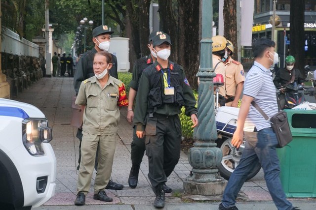 Hình ảnh ngày đầu xét xử cựu CEO Alibaba Nguyễn Thái Luyện và đồng phạm - Ảnh 2.