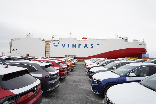 Hành trình con tàu chở lô hàng VinFast VF 8 đầu tiên sang Mỹ: Đã đi được gần nửa quãng đường, dự kiến giao hàng sớm tới tay người dùng Mỹ - Ảnh 5.