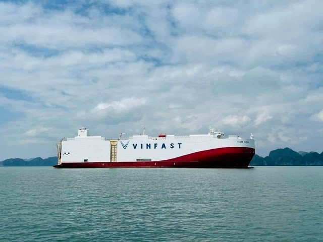 Hành trình con tàu chở lô hàng VinFast VF 8 đầu tiên sang Mỹ: Đã đi được gần nửa quãng đường, dự kiến giao hàng sớm tới tay người dùng Mỹ - Ảnh 4.