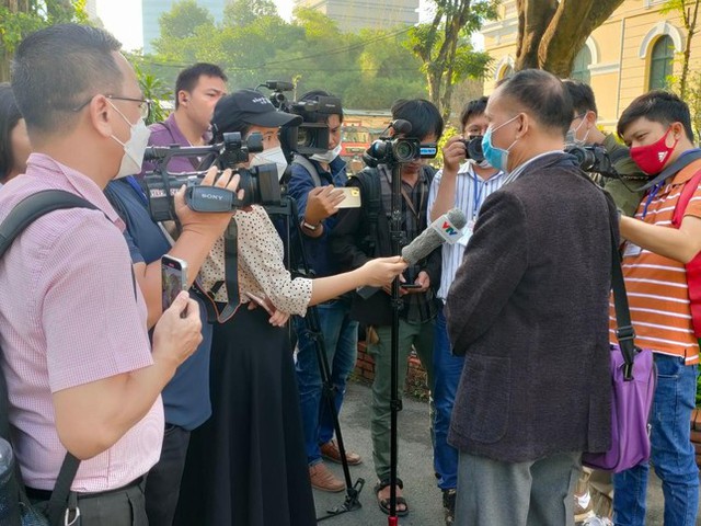 Hình ảnh ngày đầu xét xử cựu CEO Alibaba Nguyễn Thái Luyện và đồng phạm - Ảnh 7.