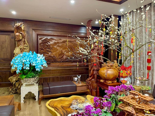 Giới siêu giàu Việt đón Tết Nhâm Dần: Biệt phủ gỗ 450m2 ngập trong sắc lan đủ loại, đại gia Quảng Ninh giăng hoa khắp lối đi - Ảnh 8.