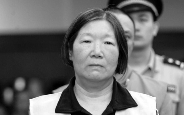 Nữ quan tham gây chấn động Trung Quốc: Đằng sau danh 'thị trưởng tiêu biểu' là mặt trái đen tối, ăn chặn tiền để 'nuôi' hơn chục trai trẻ, con rể cũng không tha