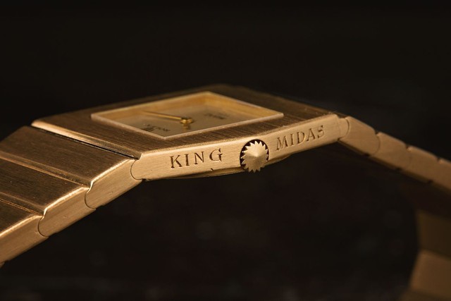 Chiếc đồng hồ Rolex dị biệt được tỷ phú Rihanna và nhiều huyền thoại thế giới lăng xê: Có giá hơn 950 triệu đồng, dân chơi có tiền chưa chắc mua được - Ảnh 3.