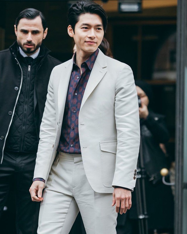 Đẳng cấp thời trang của Son Ye Jin và Hyun Bin: Trung thành với trang phục tối giản, nhưng sang vô cùng tận - Ảnh 19.