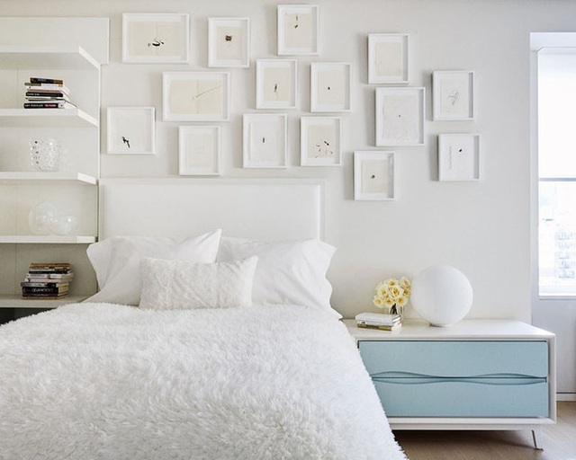 Tuy đơn giản nhưng một phòng ngủ đơn sắc trắng vẫn là niềm yêu thích của biết bao chị em - Ảnh 3.