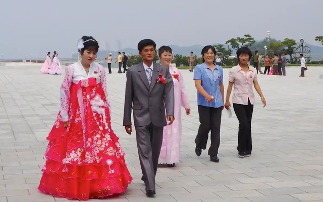 Đám cưới của một cặp đôi ở Wonsan, Triều Tiên