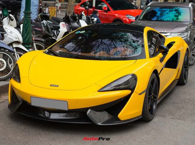 Đại gia Hà Thanh mang McLaren 570S chục tỷ dạo phố, màu sơn chi tiết độc nhất tại Việt Nam - Ảnh 3.