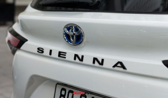Cận cảnh Toyota Sienna XSE Hybrid đầu tiên tại Việt Nam: Gần 4 tỷ đồng cho dân chơi thích xe gia đình thể thao - Ảnh 3.
