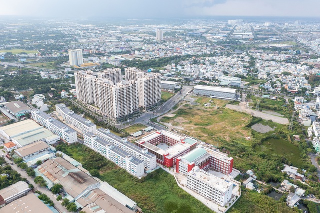 Dân cư đông nhất Sài Gòn, nhưng nguồn cung căn hộ khu Tây chỉ “đếm trên đầu ngón tay”, liệu có gì mới trong năm 2022? - Ảnh 1.