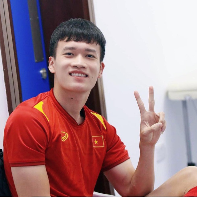 Choáng váng với số tài sản không phải dạng vừa của cầu thủ đạt quả bóng vàng Việt Nam ở tuổi 24 - Ảnh 2.