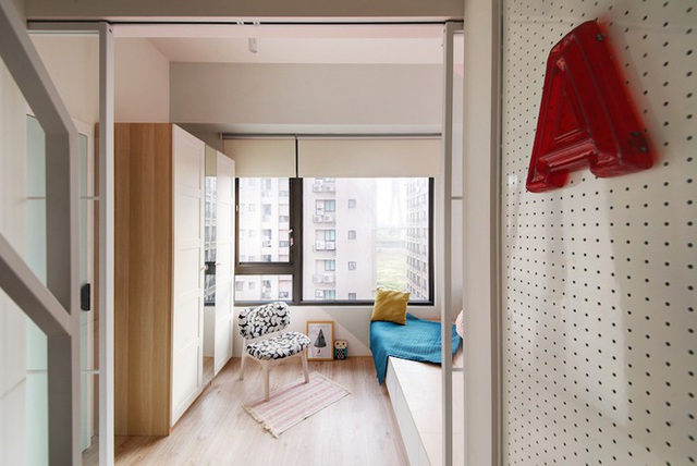 Căn hộ 48,5m² lột xác đẹp ngỡ ngàng trong năm mới nhờ chủ nhà thiết kế thêm gác lửng đầy phóng khoáng - Ảnh 12. Căn hộ 48,5m² lột xác đẹp ngỡ ngàng trong năm mới nhờ chủ nhà thiết kế thêm gác lửng đầy phóng khoáng - Ảnh 12.