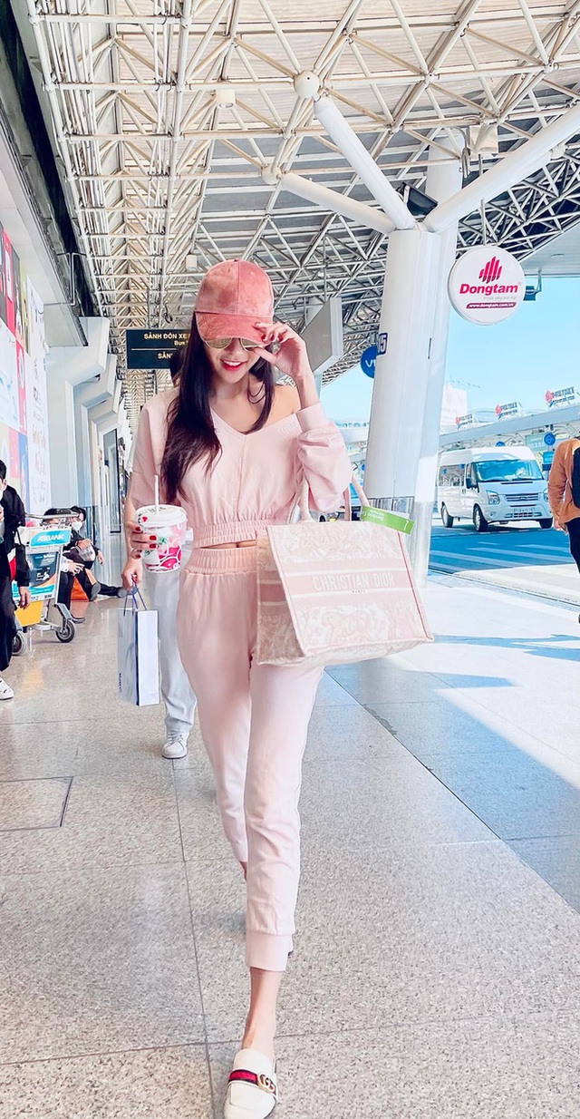 Dàn mỹ nhân tuổi Dần Vbiz: Hà Tăng như bà hoàng chốn hào môn, 1 sao nữ lại lận đận tình duyên? - Ảnh 43. Dàn mỹ nhân tuổi Dần Vbiz: Hà Tăng như bà hoàng chốn hào môn, 1 sao nữ lại lận đận tình duyên? - Ảnh 43.
