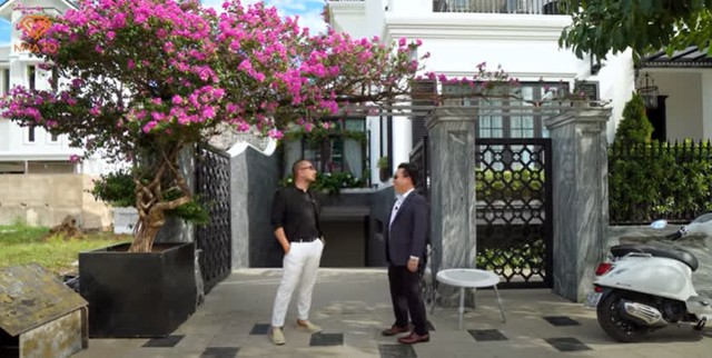 Choáng ngợp trước “siêu” biệt thự ở khu đất đắc địa bậc nhất Sài Gòn: Không gian ngang ngửa khách sạn 5 sao, có 1 chi tiết khiến chủ nhà tự hào cả Việt Nam không chỗ nào làm - Ảnh 2.