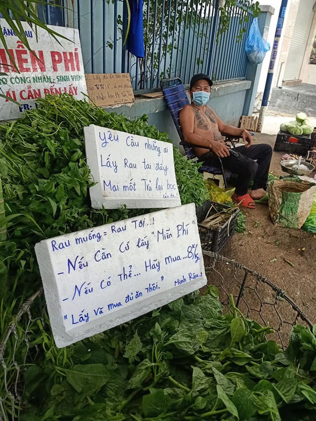 Sinh viên nghèo cầm 4.000 đồng đi mua rau, quyết định của anh Minh Râu gây bất ngờ - Ảnh 2.