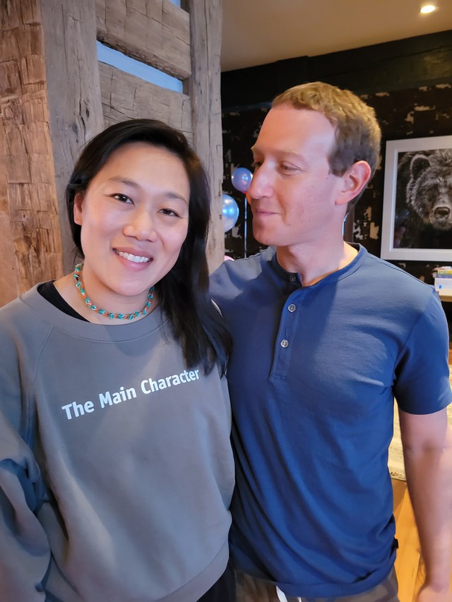 Đăng ảnh chúc mừng sinh nhật vợ, tỷ phú Mark Zuckerberg nói một câu khẳng định nóc nhà của gia đình - Ảnh 1.