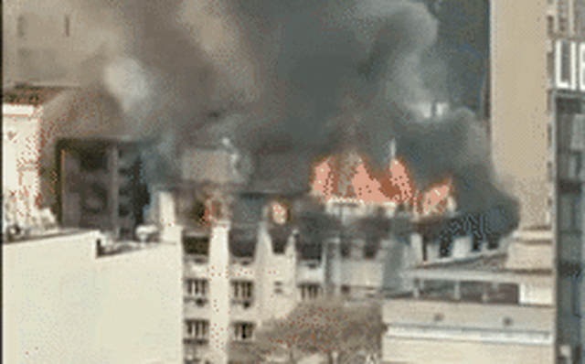 Cháy tại trung tâm TP.HCM: 'Đứng từ xa thấy khói bốc lên ngùn ngụt ai cũng hoảng sợ'