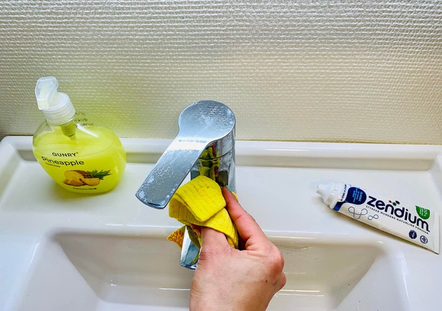 Nội trợ vàng chia sẻ bí quyết giữ nhà vệ sinh sạch sẽ thơm tho, không sử dụng bất kỳ loại hóa chất tẩy rửa nào - Ảnh 12.