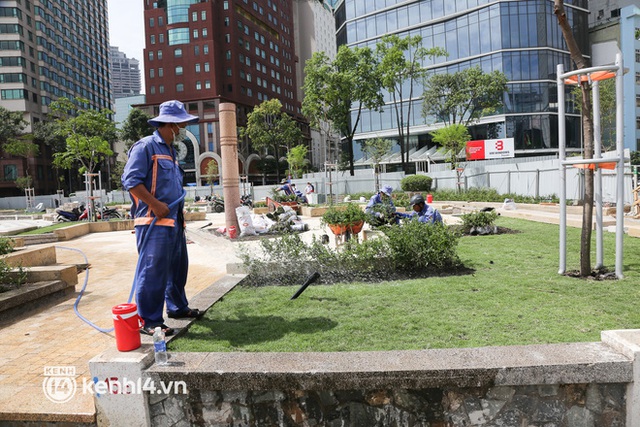  Ảnh: Khu tượng đài Trần Hưng Đạo được khoác “áo” mới hiện đại bên sông Tp Hồ Chí Minh - Ảnh 13.