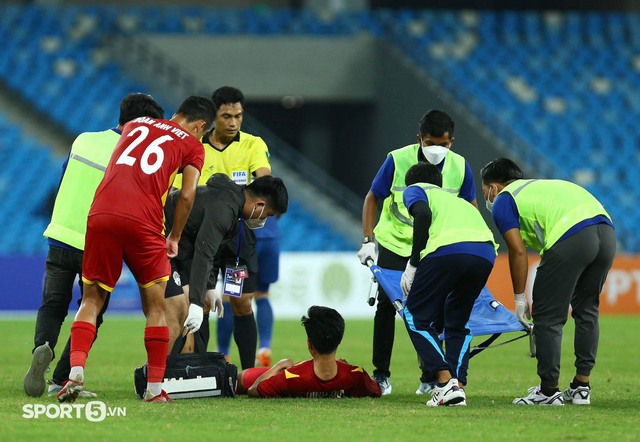 U23 Việt Nam liên tiếp gặp chấn thương nhưng vẫn kiên cường nén đau thi đấu để hạ U23 Thái Lan - Ảnh 6.