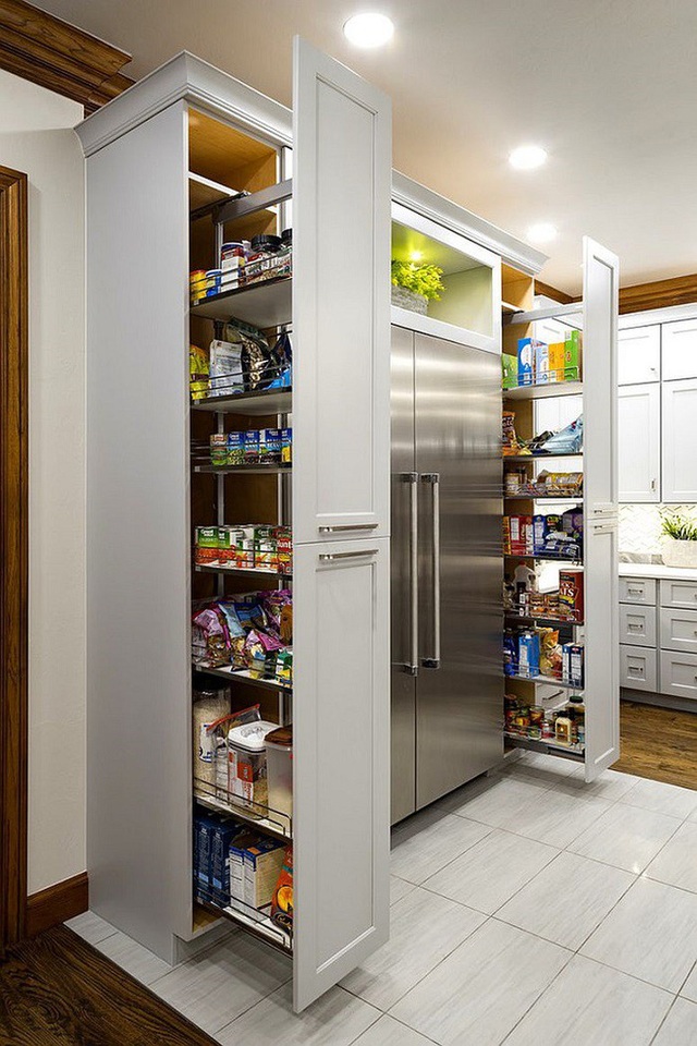 Muốn tiết kiệm không gian cho nhà bếp thì bạn hãy áp dụng ngay thiết kế tủ lưu trữ tối đa này - Ảnh 1.