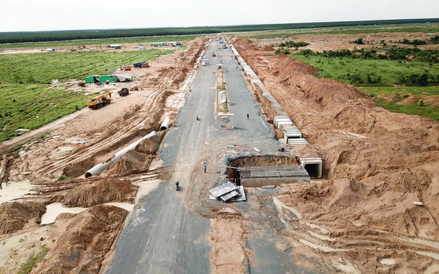 Trong tháng 3/2022, phải hoàn thiện phương án giao thông kết nối sân bay Long Thành