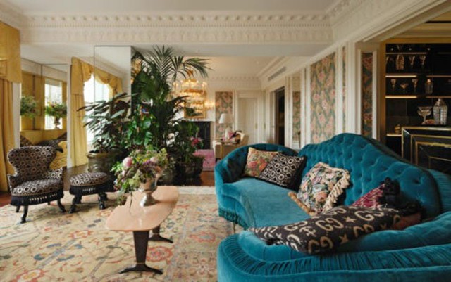 Phòng suite xa hoa bậc nhất giá 22.000 USD/đêm ở khách sạn hạng sang đầu tiên của London, nơi cha đẻ Gucci từng là nhân viên khuân vác hành lý - Ảnh 1.