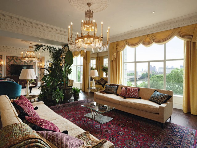 Phòng suite xa hoa bậc nhất giá 22.000 USD/đêm ở khách sạn hạng sang đầu tiên của London, nơi cha đẻ Gucci từng là nhân viên khuân vác hành lý - Ảnh 2.
