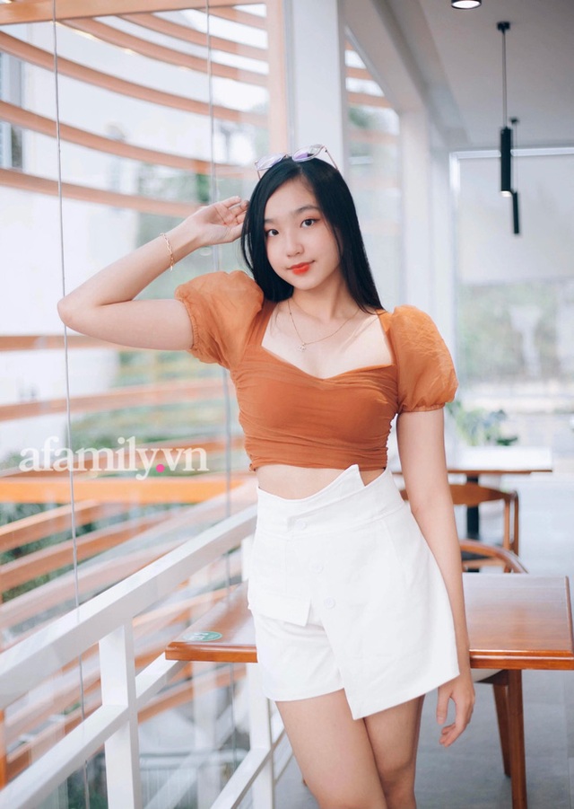 Nữ sinh đẹp như Hoa hậu khuấy đảo Tiktok với loạt video nói tiếng Anh triệu view: Chưa từng học trung tâm, bứt phá ngoạn mục chỉ nhờ 1 câu nói - Ảnh 4.