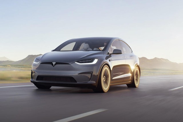 Sự bất cẩn của Tesla lại lên một level mới: Bán chiếc SUV nhanh nhất thế giới, giá 131.000 USD nhưng mỗi bánh một lốp, khách hàng lại phải réo tên Elon Musk ời ời trên MXH - Ảnh 2.