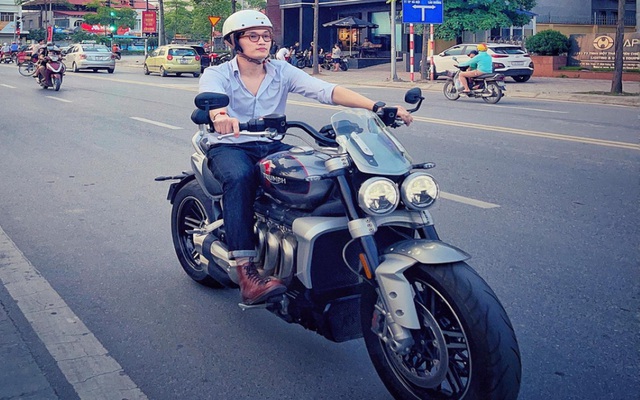 8 quý ông Việt đẳng cấp với những chiếc mô tô không phải dạng vừa: Sẵn sàng chi tiền tỷ cho đam mê, chăm chút xe như người tình - Ảnh 13.