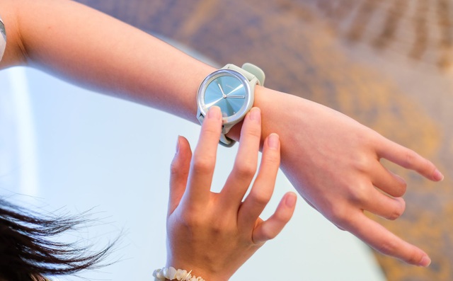 Garmin ra mắt smartwatch dùng mặt đồng đồ kim, giá từ 4,5 triệu đồng - Ảnh 3.