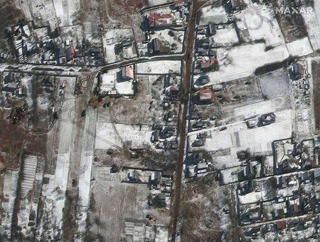 Đoàn xe quân sự dài 65km của Nga bao vây Kiev hiện đã đi đâu? - Ảnh 1.